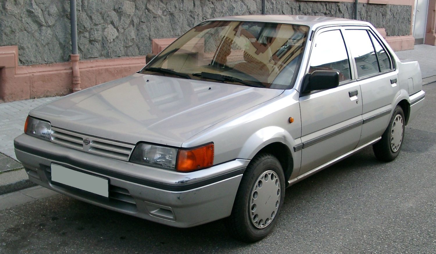 Nissan sunny колеса